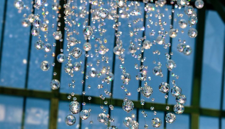  Favourite освещает знаковые пространства Москвы