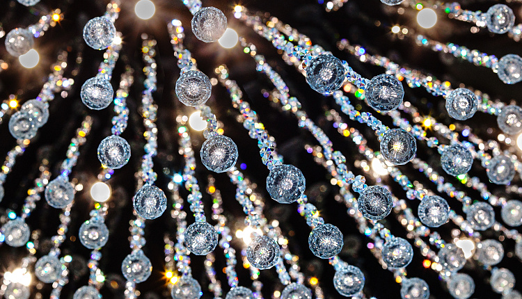  Favourite освещает знаковые пространства Москвы