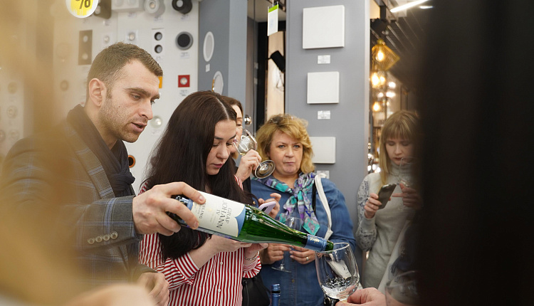 Мероприятие Погружение в освещение: Favourite&ВамСвет Мероприятие Погружение в освещение: Favourite&ВамСвет