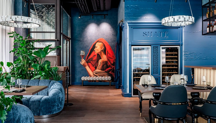 Световой акцент Favourite в интерьере ресторана SHATÉ  Световой акцент Favourite в интерьере ресторана SHATÉ
